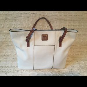 Dooney & Bourke Handbag